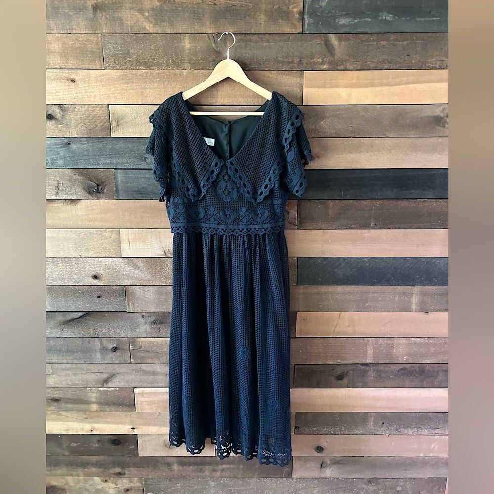 American-vintage Women's Black and Navy Dress